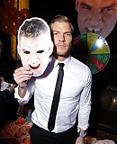 10-_Alan_Ritchson_Daily.jpg