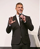 28-_Alan_Ritchson_Daily.jpg