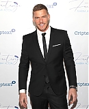 2-_Alan_Ritchson_Daily.jpg