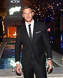 3-_Alan_Ritchson_Daily.jpg