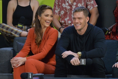1-_Alan_Ritchson_Daily.jpg