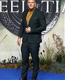 5-_Alan_Ritchson_Daily.jpg