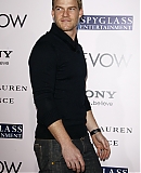 vecteezy_los-angeles-feb-6-alan-ritchson-arrives-at-the-vow_14119979.jpg