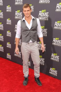 2013_MTV_Movie_Awards_-_Red_Carpet.jpg