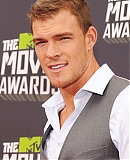 2013_MTV_Movie_Awards_-_Red_Carpet_28429.jpg