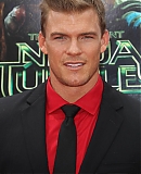 LOS_ANGELES_PREMIERE_OF__TEENAGE_MUTANT_NINJA_TURTLES___Feat_28129.jpg