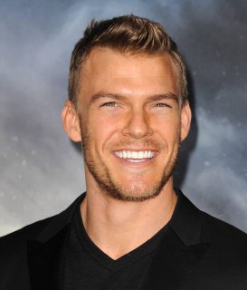 Alan_Ritchson_attending_the_Project_Almanac_Los_Angeles_Pr.jpg