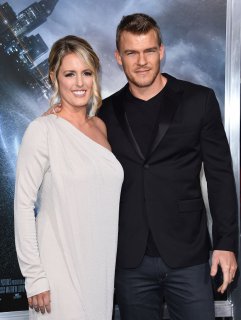 Project_Almanac_Los_Angeles_Premiere_281229.jpg