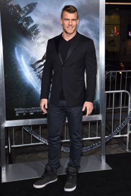 Project_Almanac_Los_Angeles_Premiere_28229.jpg