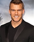 Los_Angeles_premiere_of__Project_Almanac__at_TCL_Chinese_The_28229.jpg