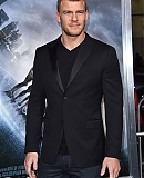 Project_Almanac_Los_Angeles_Premiere_28529.jpg