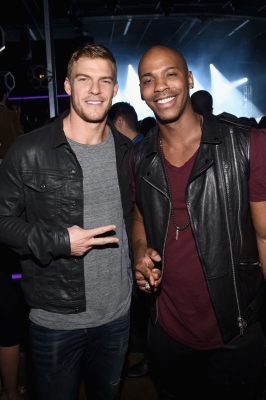 5B4684805005D_5BSamsung_Launches_The_Galaxy_S_6_With_Special_Guests_In_Los_Angeles5D_f.jpg